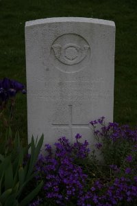 Bailleul Communal Cemetery (Nord) - Thorp, Henry Guy Hanning