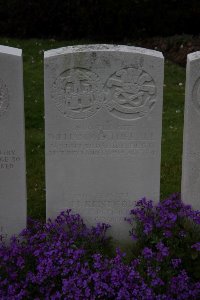 Bailleul Communal Cemetery (Nord) - Weatherall, William