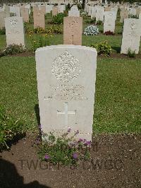 Cairo War Memorial Cemetery - Banner, T