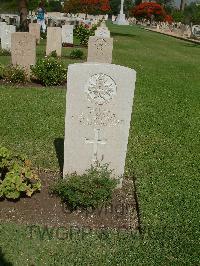 Cairo War Memorial Cemetery - Barker, R H