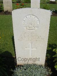 Cairo War Memorial Cemetery - Becker, Charles Edward Robert