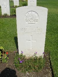 Cairo War Memorial Cemetery - Bell, Leslie James