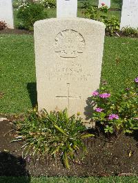 Cairo War Memorial Cemetery - Bennett, T G