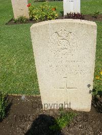 Cairo War Memorial Cemetery - Bracey, H