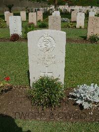 Cairo War Memorial Cemetery - Bromley, J