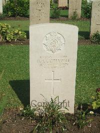 Cairo War Memorial Cemetery - Cattermole, H R