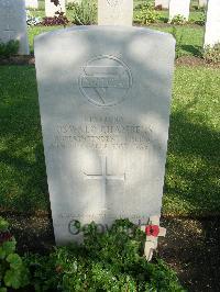 Cairo War Memorial Cemetery - Chambers, The Rev. Oswald