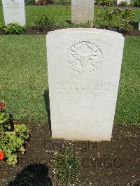 Cairo War Memorial Cemetery - Clelland, William