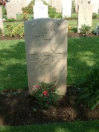 Cairo War Memorial Cemetery - Close, James Thomas