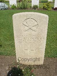 Cairo War Memorial Cemetery - Crole, James Alexander