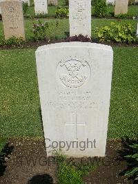 Cairo War Memorial Cemetery - Curry, J G