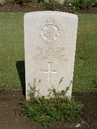 Cairo War Memorial Cemetery - Devlin, R