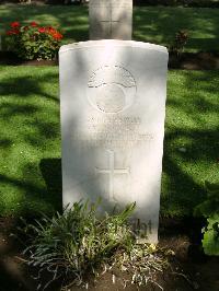 Cairo War Memorial Cemetery - Dowe, M