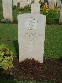 Cairo War Memorial Cemetery - Duffy, T