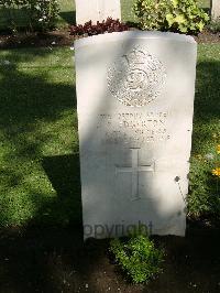 Cairo War Memorial Cemetery - Edgerton, P