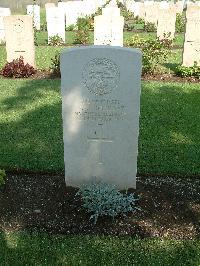 Cairo War Memorial Cemetery - Egremont, G L