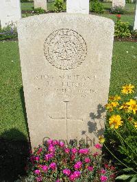 Cairo War Memorial Cemetery - Elton, J T