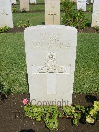 Cairo War Memorial Cemetery - Essex, V