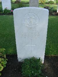 Cairo War Memorial Cemetery - Fishlock, E C