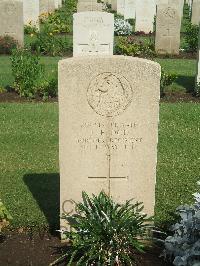 Cairo War Memorial Cemetery - Flood, J