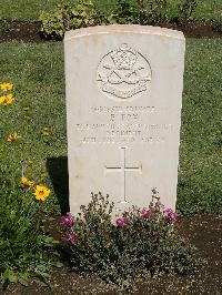 Cairo War Memorial Cemetery - Fox, Ernest