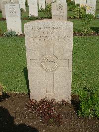 Cairo War Memorial Cemetery - Fox, John