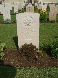 Cairo War Memorial Cemetery - Garland, S J