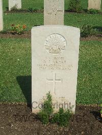 Cairo War Memorial Cemetery - Grant, Donald John