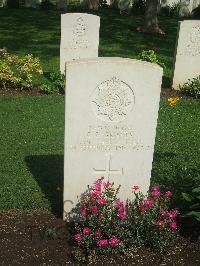 Cairo War Memorial Cemetery - Graves, Cedric Charles