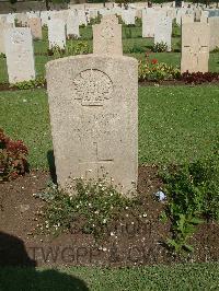 Cairo War Memorial Cemetery - Head, Kevin