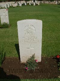 Cairo War Memorial Cemetery - Hennessey, Terence Jerome