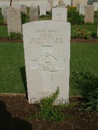 Cairo War Memorial Cemetery - Hill, James