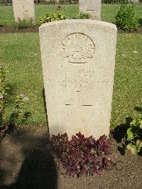 Cairo War Memorial Cemetery - Hogan, John