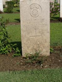 Cairo War Memorial Cemetery - Hollins, E G