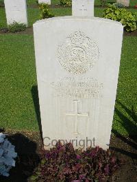 Cairo War Memorial Cemetery - Humphries, C Y