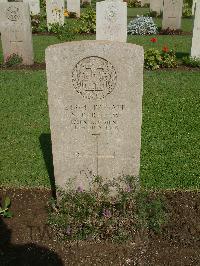 Cairo War Memorial Cemetery - Kershaw, N