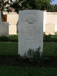 Cairo War Memorial Cemetery - Law, William Raymond