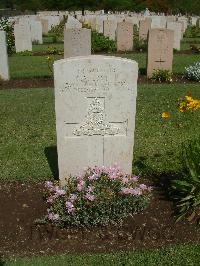 Cairo War Memorial Cemetery - Lovett, G A