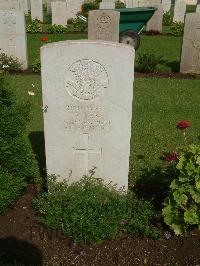 Cairo War Memorial Cemetery - Lane, W