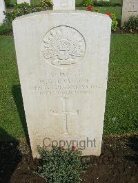 Cairo War Memorial Cemetery - Laycock, W G