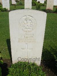 Cairo War Memorial Cemetery - Lester, F