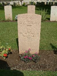 Cairo War Memorial Cemetery - Littler, J