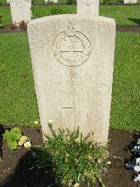 Cairo War Memorial Cemetery - Lowes, Frederick