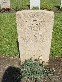 Cairo War Memorial Cemetery - Lucas, T H