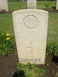 Cairo War Memorial Cemetery - Lucock, Frank