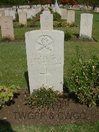 Cairo War Memorial Cemetery - MacMillan, Donald