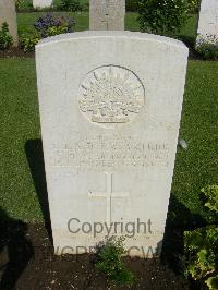 Cairo War Memorial Cemetery - MacArthur, Guy Darcy Davney