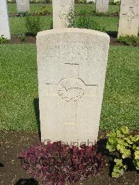 Cairo War Memorial Cemetery - MacKenzie, Robert Henry