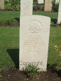 Cairo War Memorial Cemetery - Martin, John Lesley