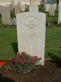 Cairo War Memorial Cemetery - Massey, F E